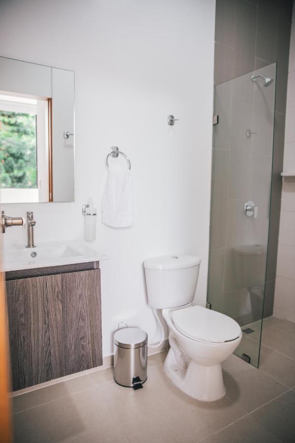 Apartasuites 21 A Pereira Bagian luar foto